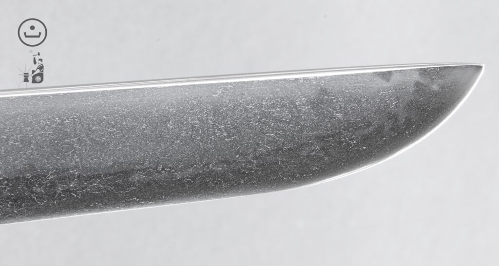 Maserung von Klingen aus Eisenerzen.