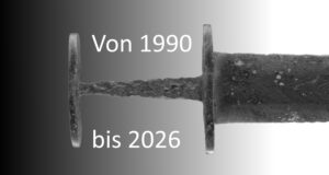 Header von 1990 bis 2026 auf dem der Griff einer Spatha von 700 nach Christus zu sehen ist.